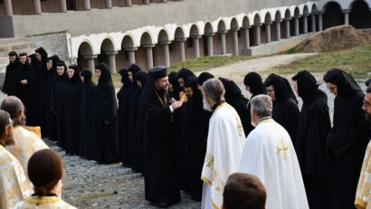 Mănăstirea Nera și-a prăznuit ocrotitoarea, Sfânta Cuvioasă Parascheva