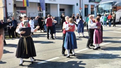 Gărâna sărbătoreşte 155 de ani de tradiţie la hramul Bisericii Romano-Catolice „Sfânta Tereza de Avila” din localitate