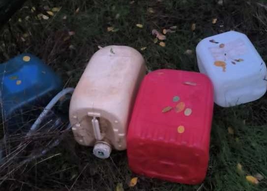 Făget: minori reținuți după ce au sustras 400 de litri de motorină din utilaje și mașinile Primăriei