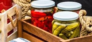 Murături de casă sau din comerț? Avantaje şi dezavantaje în pragul sezonului rece