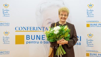 Generații cu suflet: seniorii care devin bunici adoptivi pentru copiii vulnerabili din vestul țării