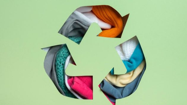 Containere pentru colectarea hainelor și textilelor uzate, amplasate în trei zone din Oțelu Roșu. Amenzi de până la 45.000 de lei pentru abandonarea deșeurilor