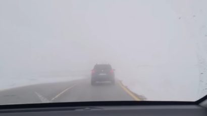 CNAIR anunţă că se închide încă un sector din Transalpina, cel dintre Obârşia Lotrului şi Curpăt, din cauza viscolului, a avalanşelor şi a căderilor de stânci