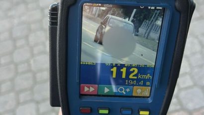O tânără de 23 de ani a reușit să-i surprindă pe polițiștii arădeni