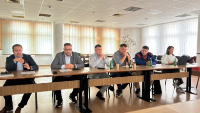 Investiții de peste 12 milioane de lei în rețelele electrice din Caraș-Severin. Peste 42% dintre consumatori vor avea contoare inteligente până la finalul anului 2025