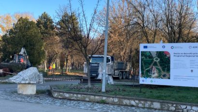 Parcul Tricolorului din Reșița poate fi reamenajat integral: Biserica donează peste 2.000 de metri pătrați de teren