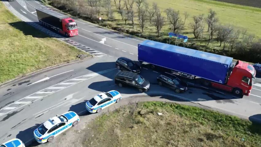 Peste 150 de autovehicule controlate și zeci de sancțiuni aplicate în Caraș-Severin pe DN 6