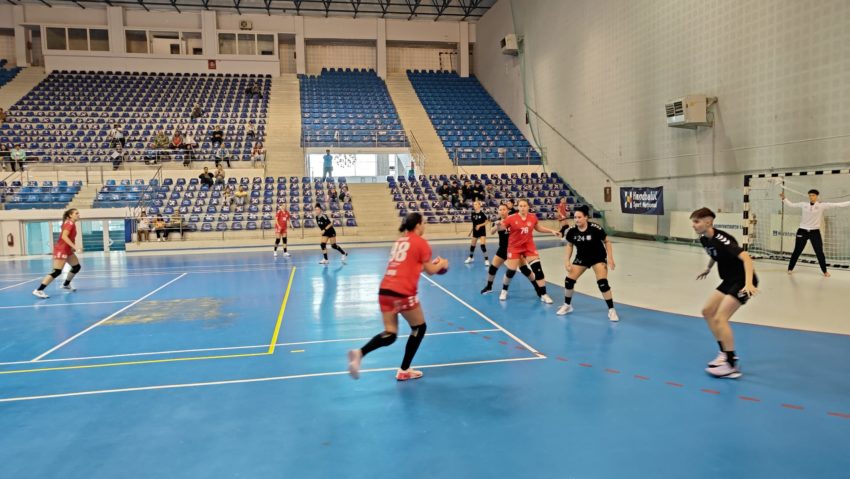 Handbal feminin: Universitatea Reșița, învinsă de CSU Cluj-Napoca