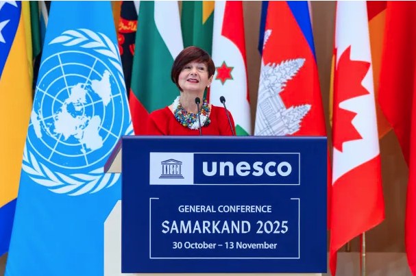 Simona Miculescu şi-a încheiat mandatul în fruntea celei de-a 42-a sesiuni a Conferinţei Generale a UNESCO