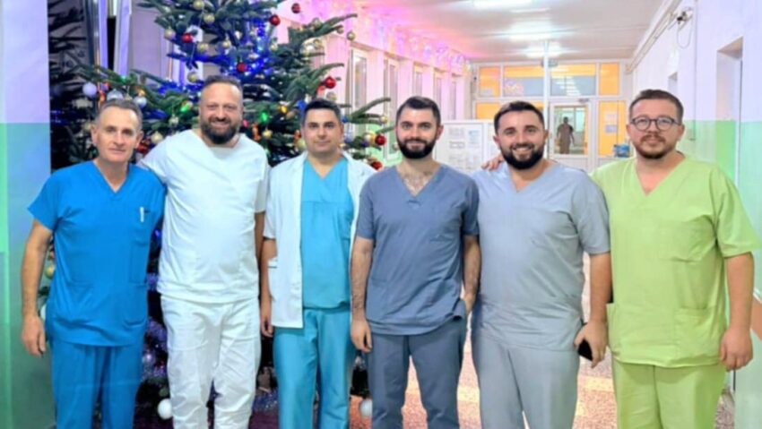 Operație în premieră la Spitalul Judeţean Reșița: cancer de vezică urinară tratat printr-o metodă modernă, minim invazivă