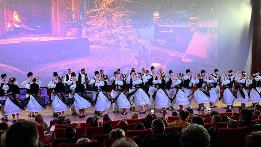 Ansamblul Folcloric Bârzava, 15 ani de tradiție vie și generații formate