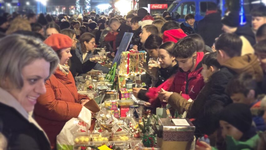 „Muzică pentru Viață”: Colegiul Naţional Mircea Eliade umple Centrul Civic din Reşiţa