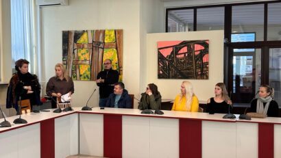 Reșița deschide anul fiscal 2026 cu roboței pentru plata taxelor și impozitelor