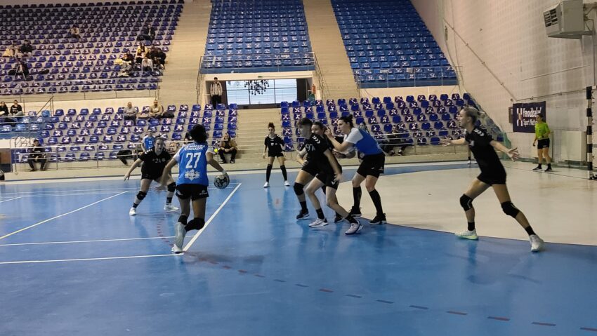 Handbal feminin: Universitatea Reşiţa a pierdut la limită ultimul meci din 2025