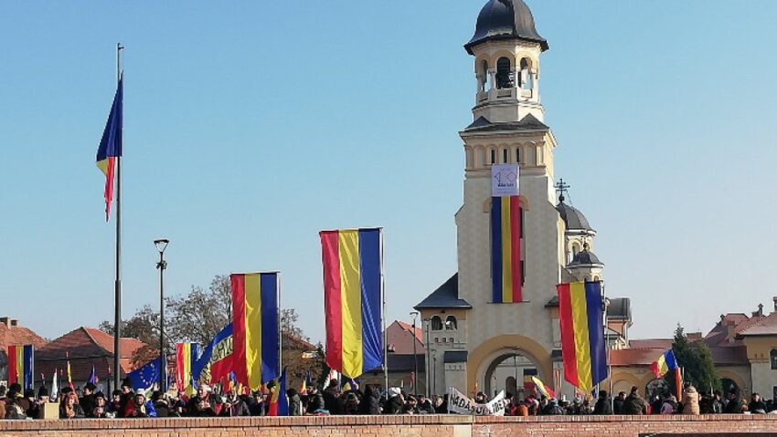 Parada de 1 Decembrie 2025 la Alba Iulia – program complet și atmosferă de sărbătoare în orașul Marii Uniri