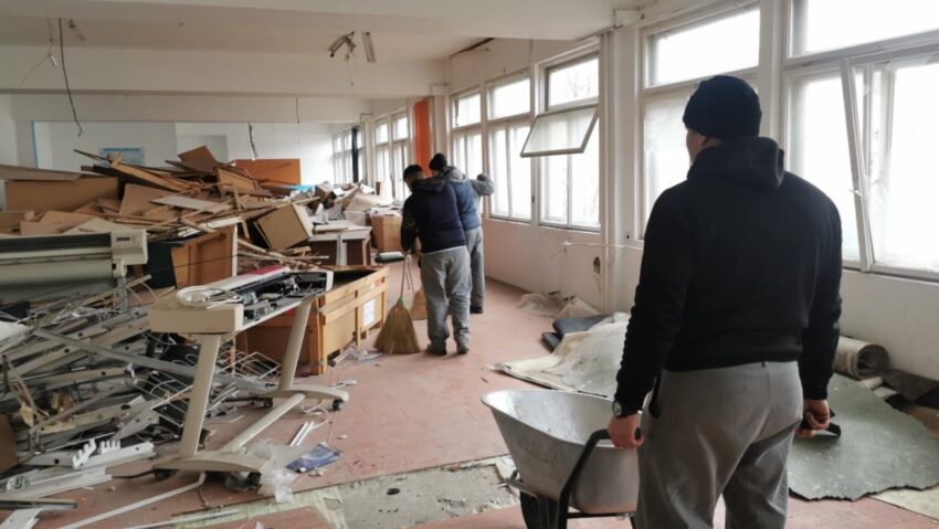 Proiectul viitorului spital oncologic de la Reșița avansează. Lucrările de pregătire a terenului sunt în plină desfășurare la fostul Institut de Proiectări