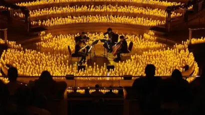 Concertele Candlelight revin la Timișoara: ABBA, Queen și un omagiu Hans Zimmer, într-o experiență muzicală la lumina lumânărilor