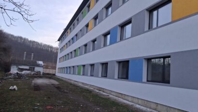 Lucrările de renovare energetică a Centrului „Christiana” din Bocșa, finalizate. CJ Caraș-Severin aprobă plata unei diferențe de 315.000 de lei