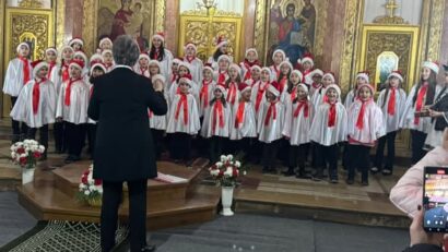 Festivalul Județean de Colinde „Florile dalbe”, ediția a XV-a: 500 de elevi din Caraș-Severin urcă pe scenă