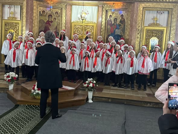 Festivalul Județean de Colinde „Florile dalbe”, ediția a XV-a: 500 de elevi din Caraș-Severin urcă pe scenă