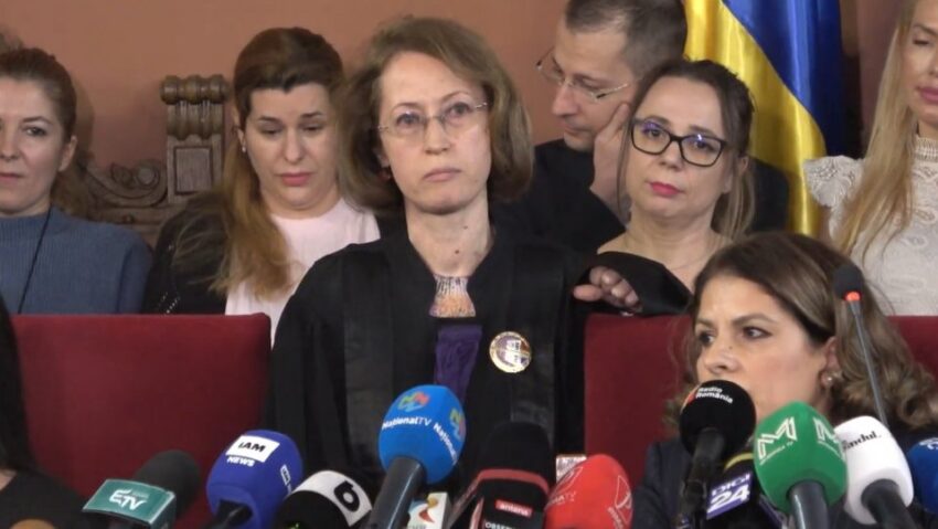 Judecătoarea Raluca Moroșanu: Mulţumesc tuturor care ne-au susţinut şi ne vor susţine pe mine şi colegul Laurenţiu Beşu
