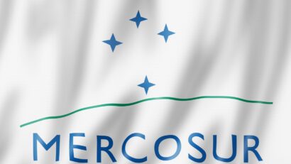 Fermierii români protestează la Strasbourg împotriva Acordului Mercosur. Peste 200 de agricultori din România, prezenți în fața Parlamentului European