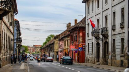 Pensionarii din Serbia se pot înscrie pentru recuperare gratuită în stațiuni balneare