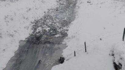 Poduri de gheață pe râurile din Banat: autoritățile avertizează asupra riscurilor