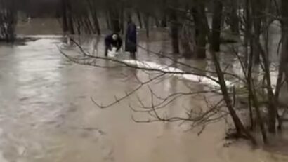 Mehedinţi: mai multe râuri au depăşit cotele de atenţie