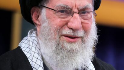 Ali Khamenei, liderul suprem al Iranului timp de 37 de ani, a fost ucis. Cum ar putea fi ales succesorul