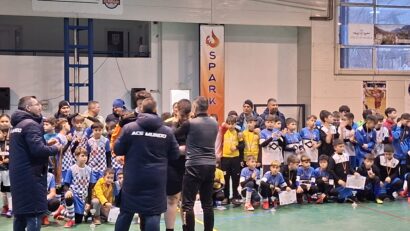 Uniți pentru Iuliana! Peste 200 de mici fotbaliști au participat la acțiunea sportivă caritabilă organizată de Mundo Herculane