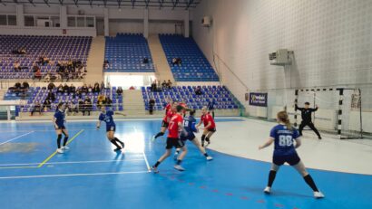 Handbal feminin, Divizia A: Universitatea Reșița n-a reușit să încurce liderul din Târgu Mureș