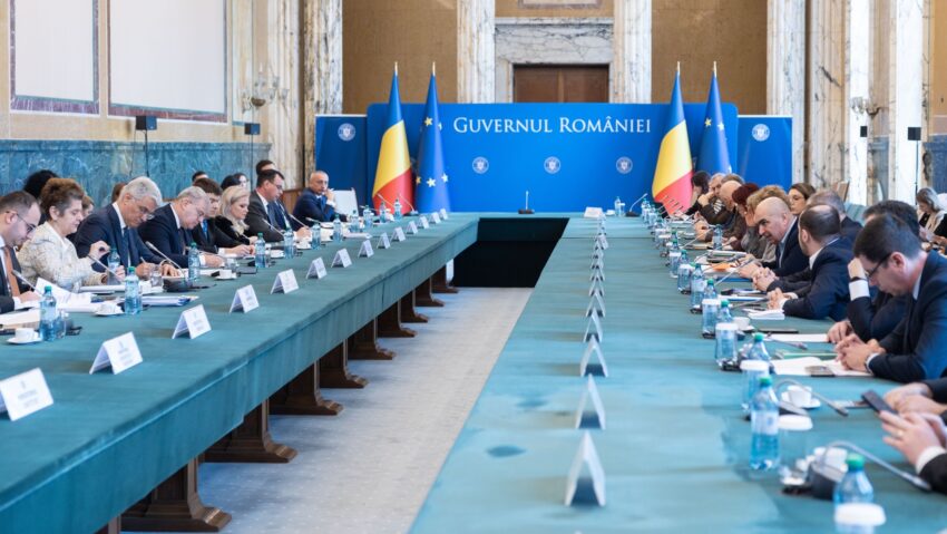 Guvernul a adoptat OUG cu reduceri de taxe locale pentru persoanele cu dizabilități și clădirile vechi. Măsuri fiscale și în domeniul energiei