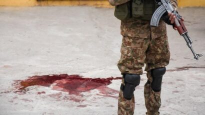 PAKISTAN: Zeci de morți și aproape 200 de răniți după o explozie la o moschee