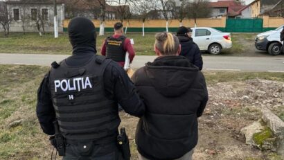 Percheziții și rețineri într-un dosar de viol și agresiune sexuală asupra unor minore