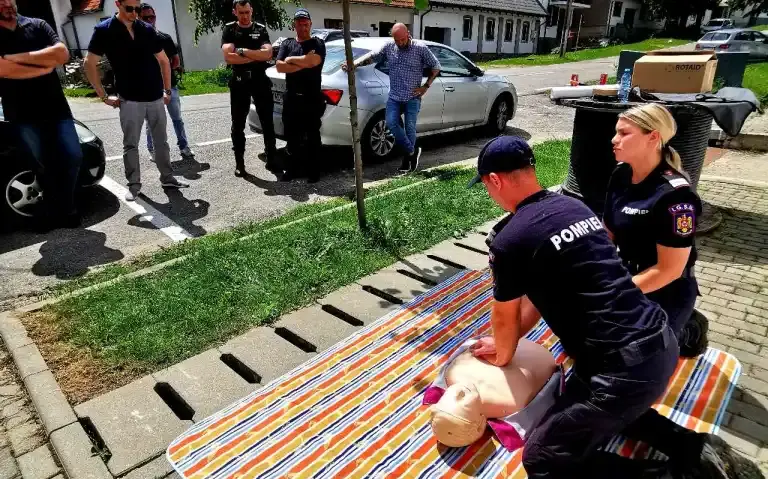 Curs gratuit de prim ajutor organizat de SMURD Caraș-Severin sâmbătă la Reşiţa