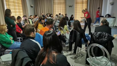 Cursul de prim ajutor SMURD Caraș-Severin, un succes la Reșița: peste 40 de participanți au învățat să salveze vieți