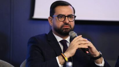 Fostul ministru PSD al Agriculturii Adrian Chesnoiu, condamnat la 4 ani de închisoare cu executare