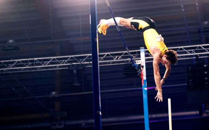 Suedezul Armand Duplantis a stabilit al 15-lea său record mondial la săritura cu prăjina
