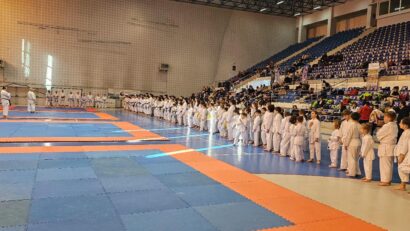Iubitorii artelor marţiale din Reşiţa, invitaţi la concurs! Clubul Asahi organizează Campionatul Naţional Fudokan la Polivalentă
