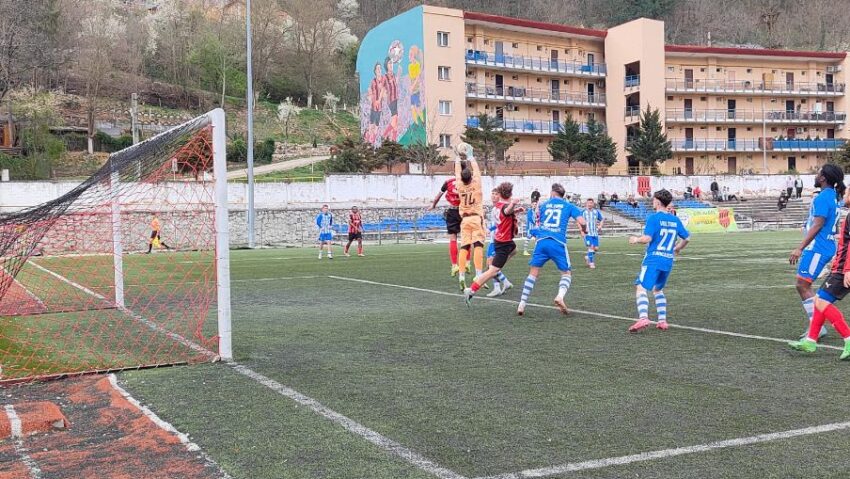CSM Reşiţa, egal amical cu Vulturii Fărcăşeşti