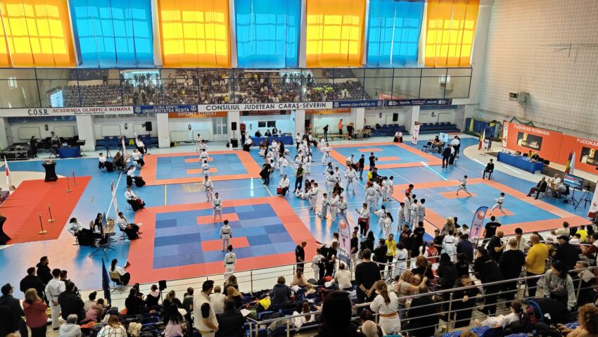 Campionatul Naţional de karate Fudokan a făcut spectacol la Reşiţa! 350 de sportivi au luptat pentru medalii