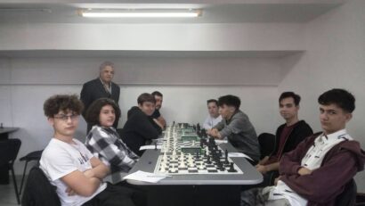Alexandru Korcsek, campion al Caraş-Severinului la şah clasic. Competiţia a fost dominată de jucătorii din generaţia tânără