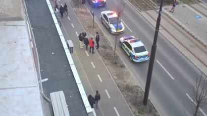 Accident pe pista de biciclete din Reșița: minoră agresată de pieton după coliziune