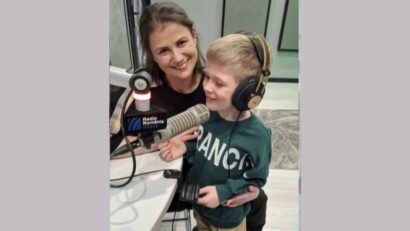 Povestea unei mame și lupta pentru terapii: provocările familiilor cu copii diagnosticați cu autism