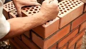Căminul cultural din cartierul Cuptoare ar putea fi reabilitat cu sprijinul Primăriei Reșița. Autoritățile oferă materialele de construcții necesare