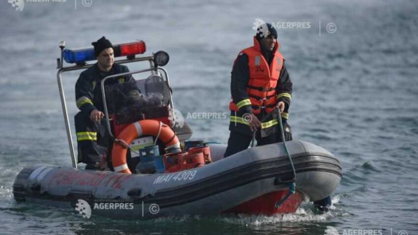 CONSTANȚA: Operațiune de salvare după scufundarea unui remorcher în Portul Midia