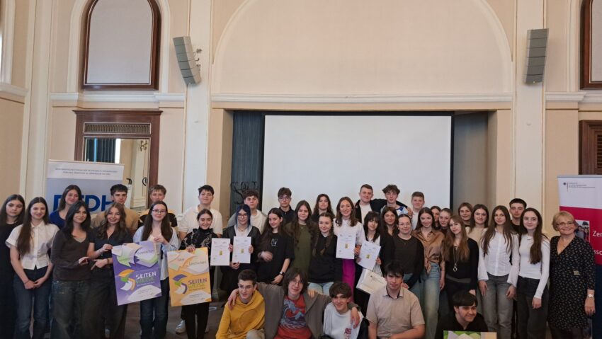 Elevi din Reşiţa câştigători ai Premiului I la concursul „Seitenweise – Dein Projekt zum Buch” din Sibiu, calificaţi pentru etapa internaţională