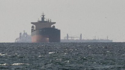 Iranul dă asigurări că Strâmtoarea Ormuz rămâne deschisă pentru statele care nu îi sunt inamice
