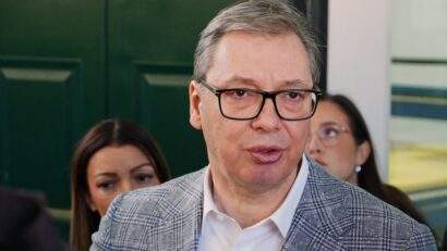 Serbia anunță rezerve de combustibil pentru 90 de zile. Vučić cere interzicerea exportului de produse petroliere